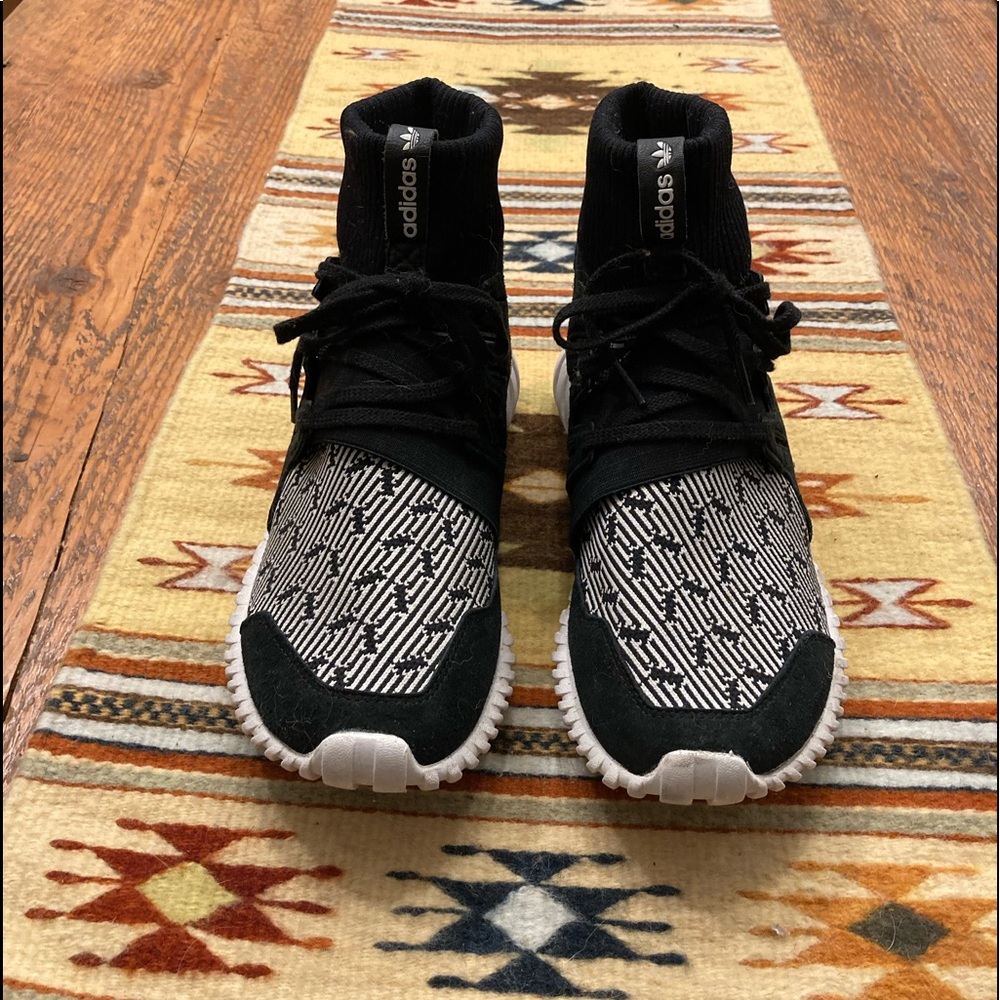 Adidas Tubular Doom Size 9